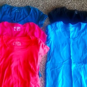 Lot of 5 maternity t shirts.